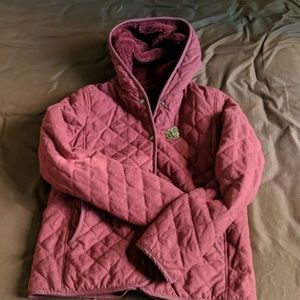 Uniqlo fur coat with awesome Hogwarts pin !